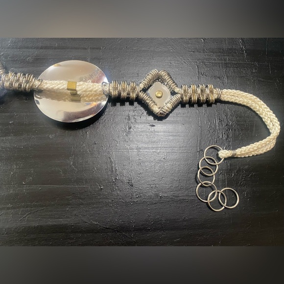 Metal belt with woven rope and floral detail- silver display picture 1